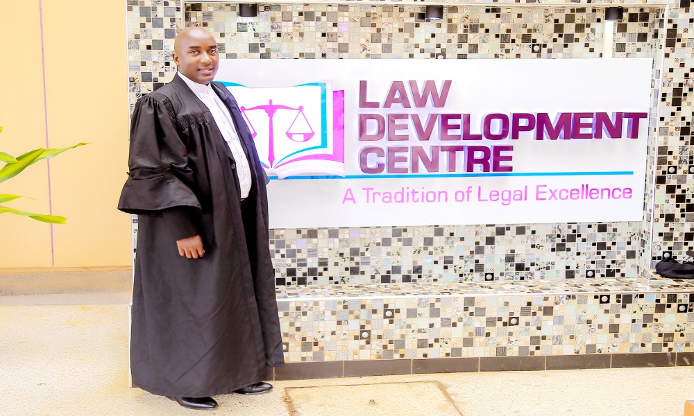 iuiu-alumni-excel-at-law-development-centre-graduation